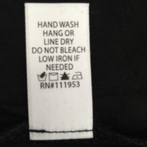 V-Neck Pocket Tee Shirt - Black Size S & M - Picture 7 of 7